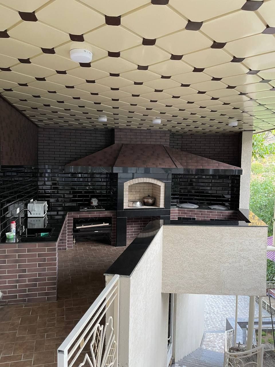 5-bedroom vacation home in Charvak for 16 guests 4