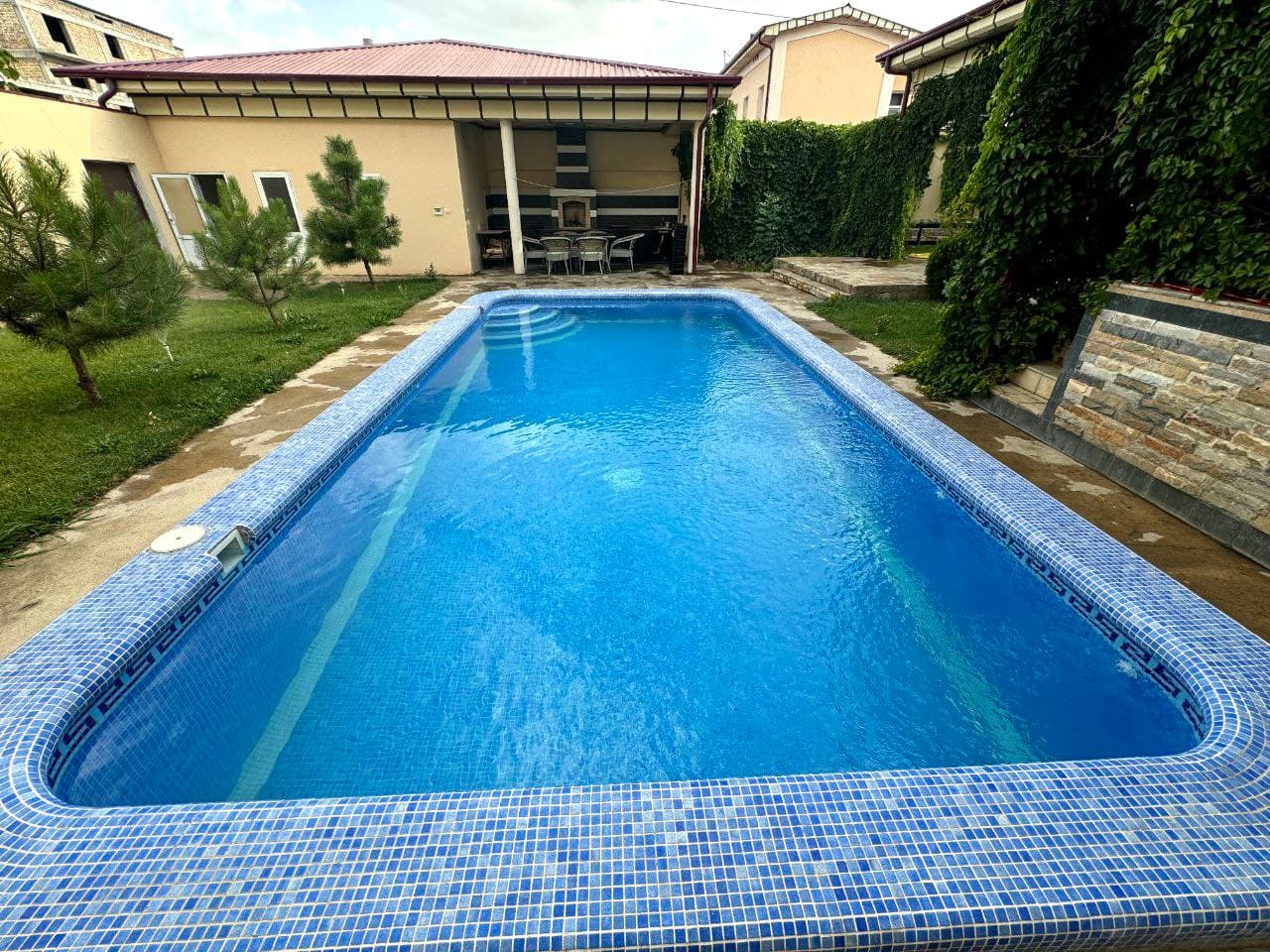 Oqtosh Villa