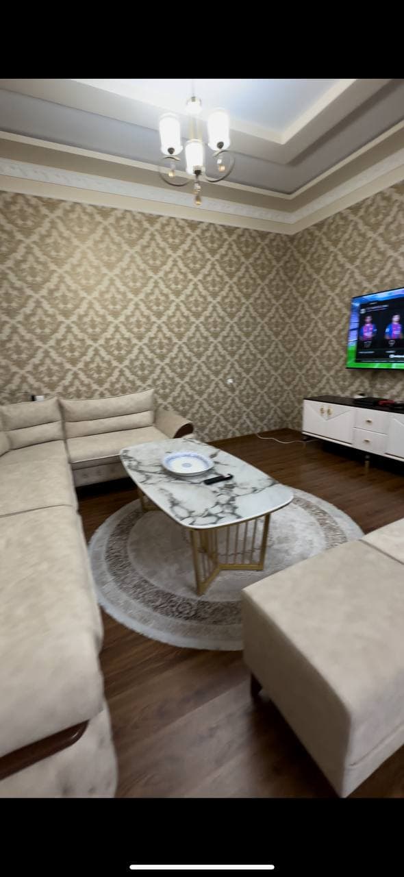 Komila Dacha, Oq tosh 3